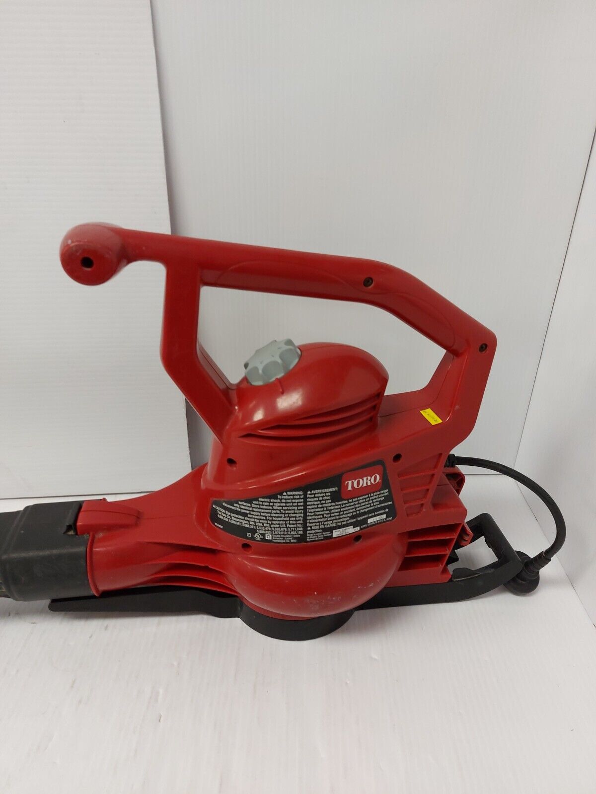 (N84781-2) Toro 51573 Rake and Vac Leaf Blower