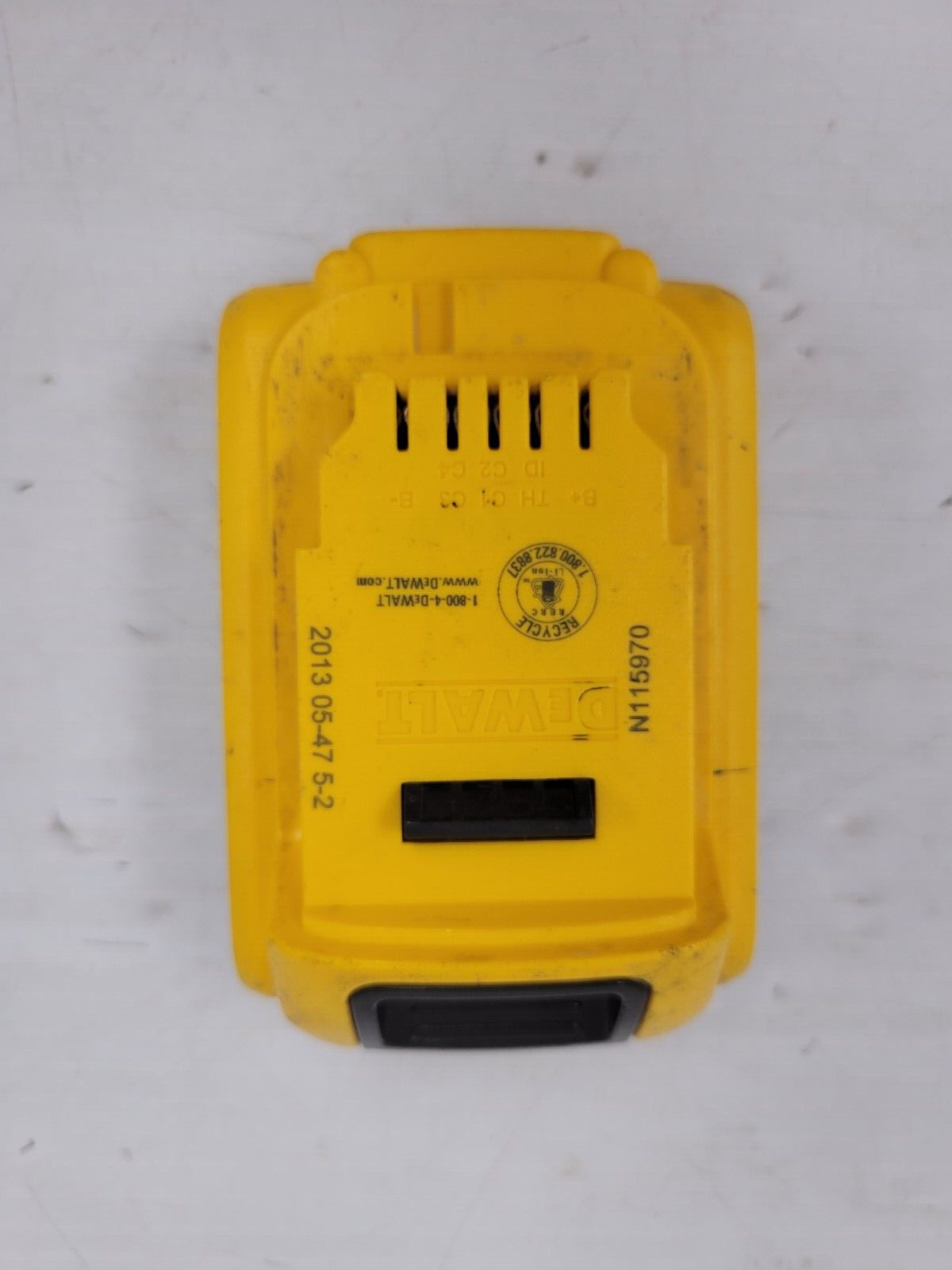 (64535-2) Dewalt DCB203 Battery-2.0Ah