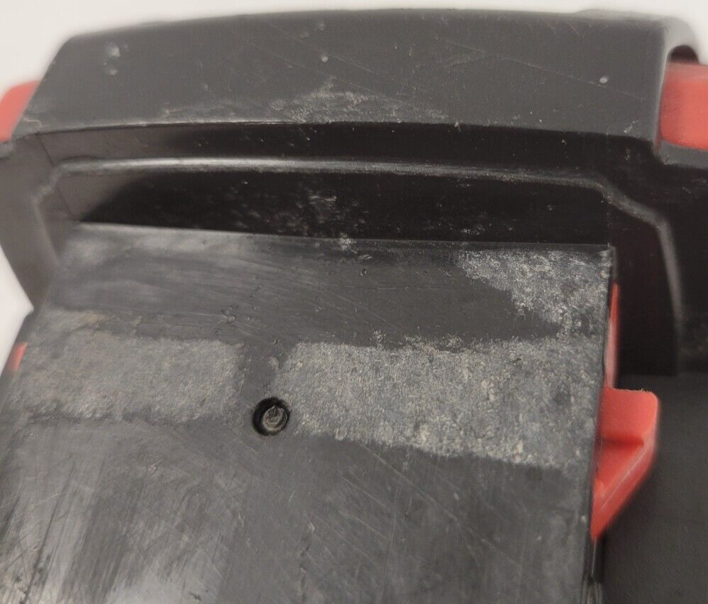 (62373-8) Milwaukee 48-11-1850 Battery