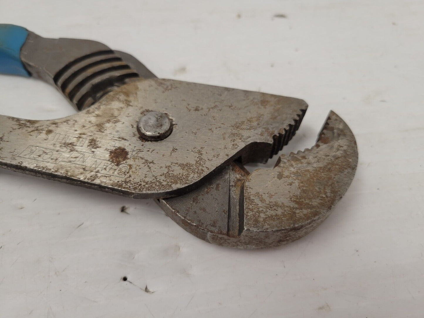 (64786-3) No Name Pliers