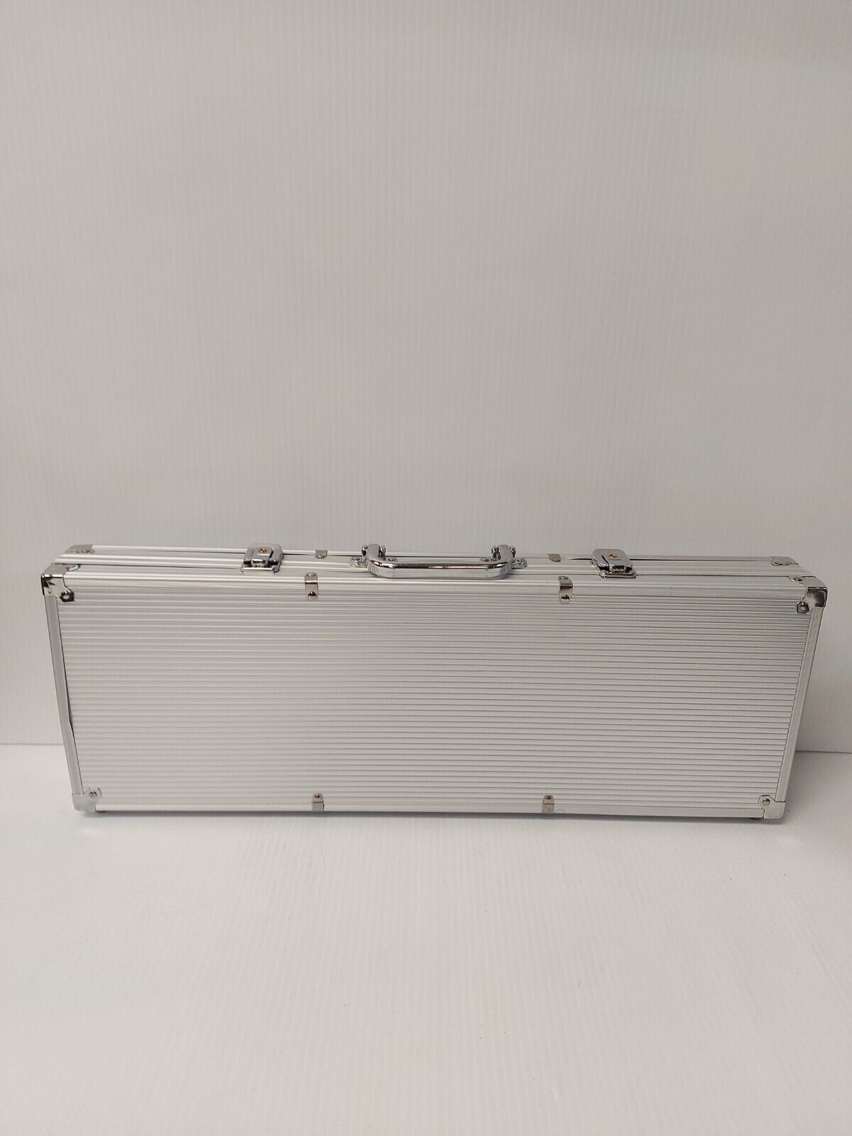 (N82359-1) Unbranded 500pc Poker Set