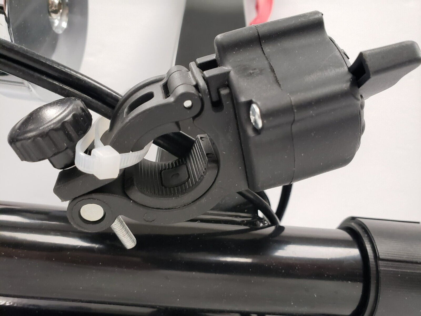 (65103-1) Sportneer Bike Trainer