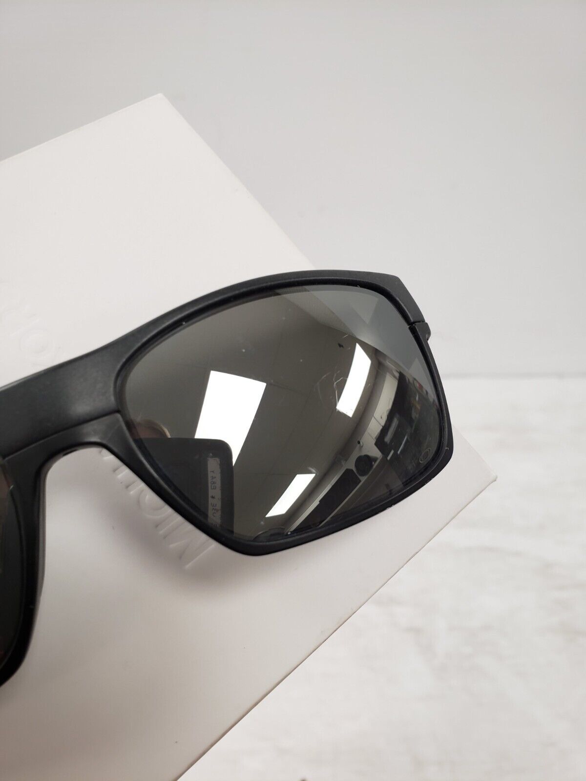 (37127-1) Lunettes de soleil Oakley à deux faces