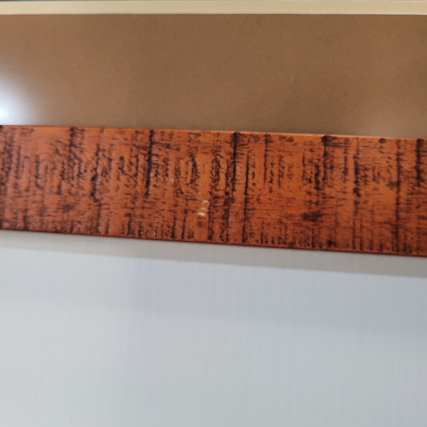 (NI-2617)Oeuvre de Gail Adams "Fierté inachevée"