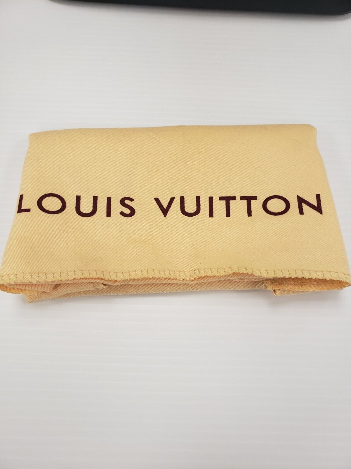 (I-30575) Sac à main Louis Vuitton Alma noir EPI MM