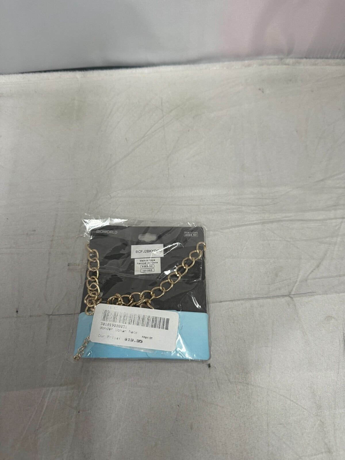 (LUP) Wonder Woman Medium Logo Necklace