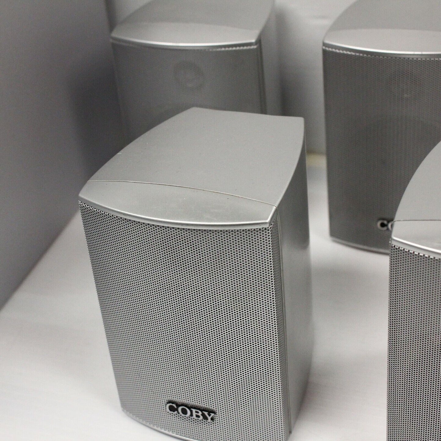 (N15331-3) Ensemble de haut-parleurs Coby 5.1