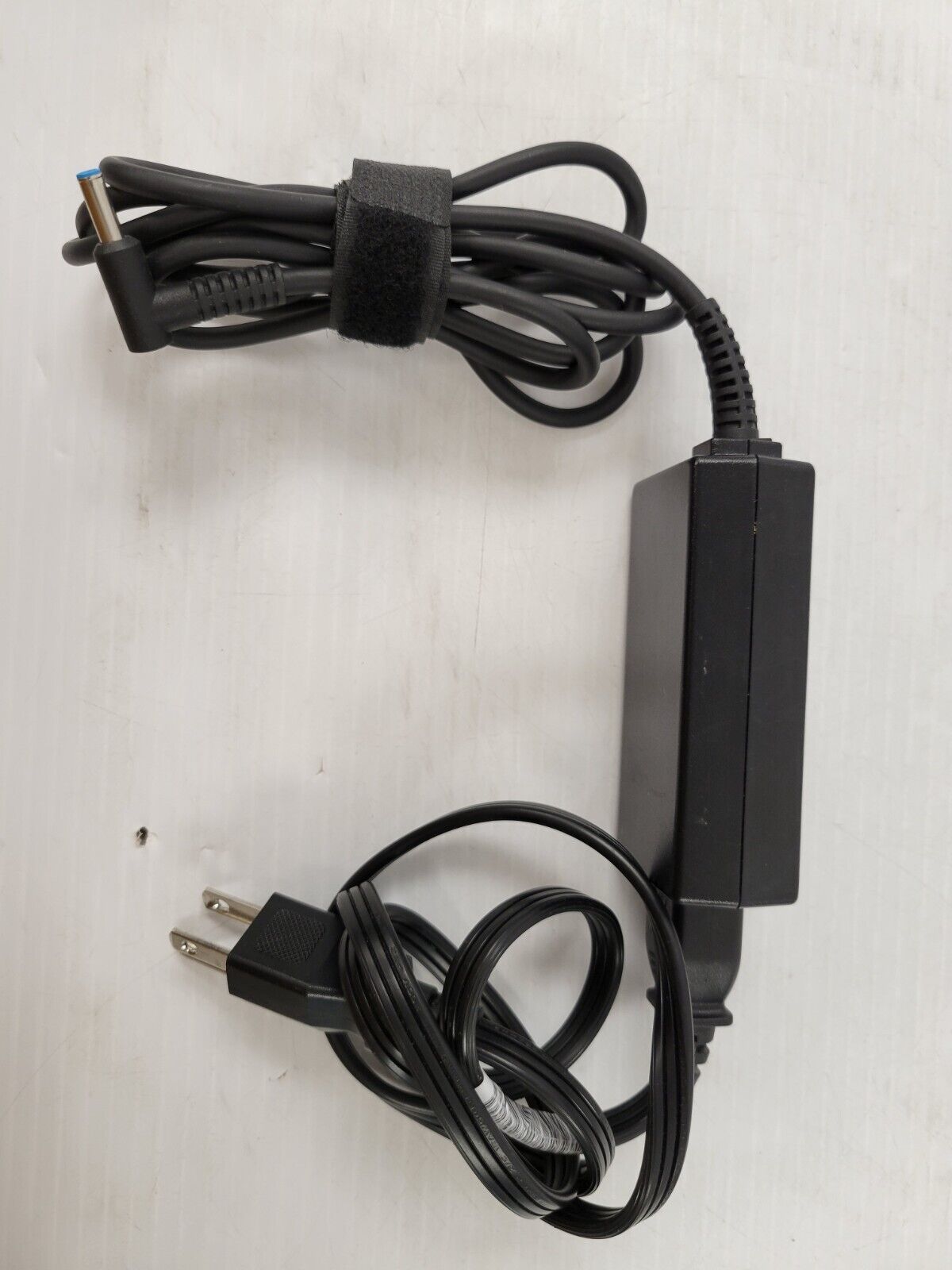 (17371-1) Ordinateur de bureau tout-en-un HP 205019