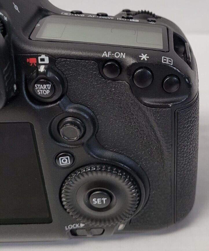 (N79416-1) Canon EOS 5D MKii DS126321 Digital Camera