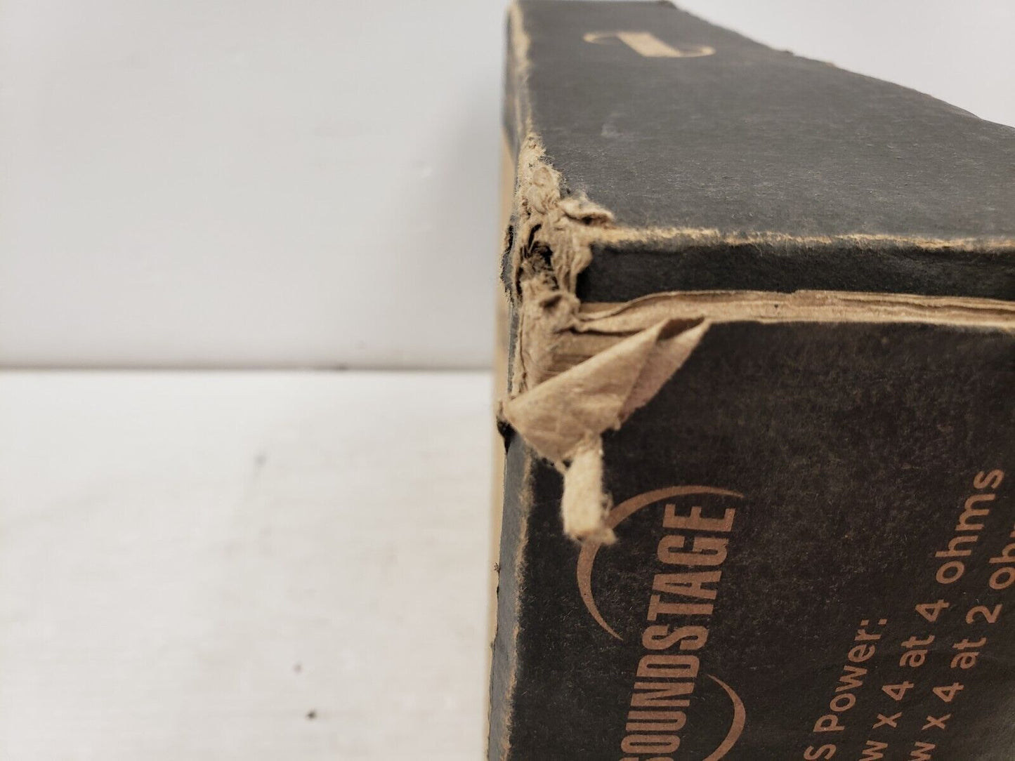 (45642-1) Ampli de voiture Soundstage C300.4