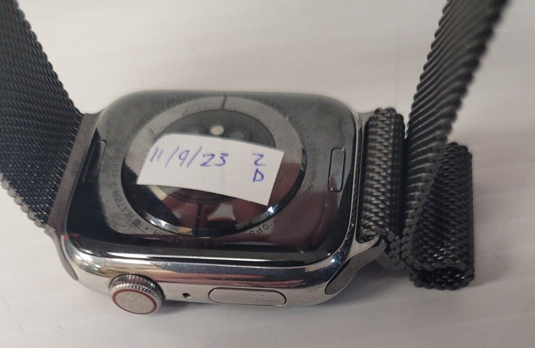 (N78217-1) Apple A2477 Smartwatch