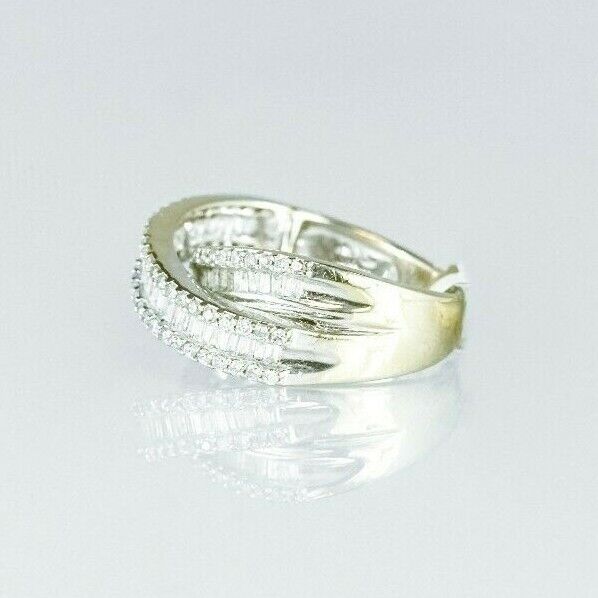 (I-825-313) 14k white gold multistone diamond ring