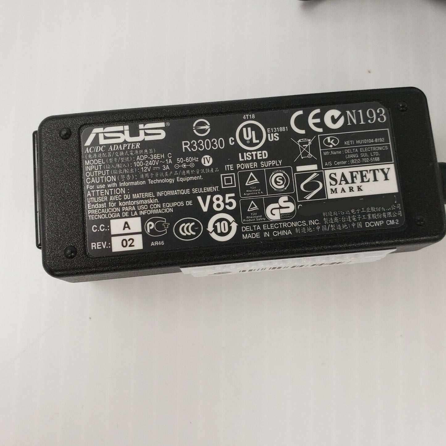 (I-26702) Asus ADP 36EHC Adapter