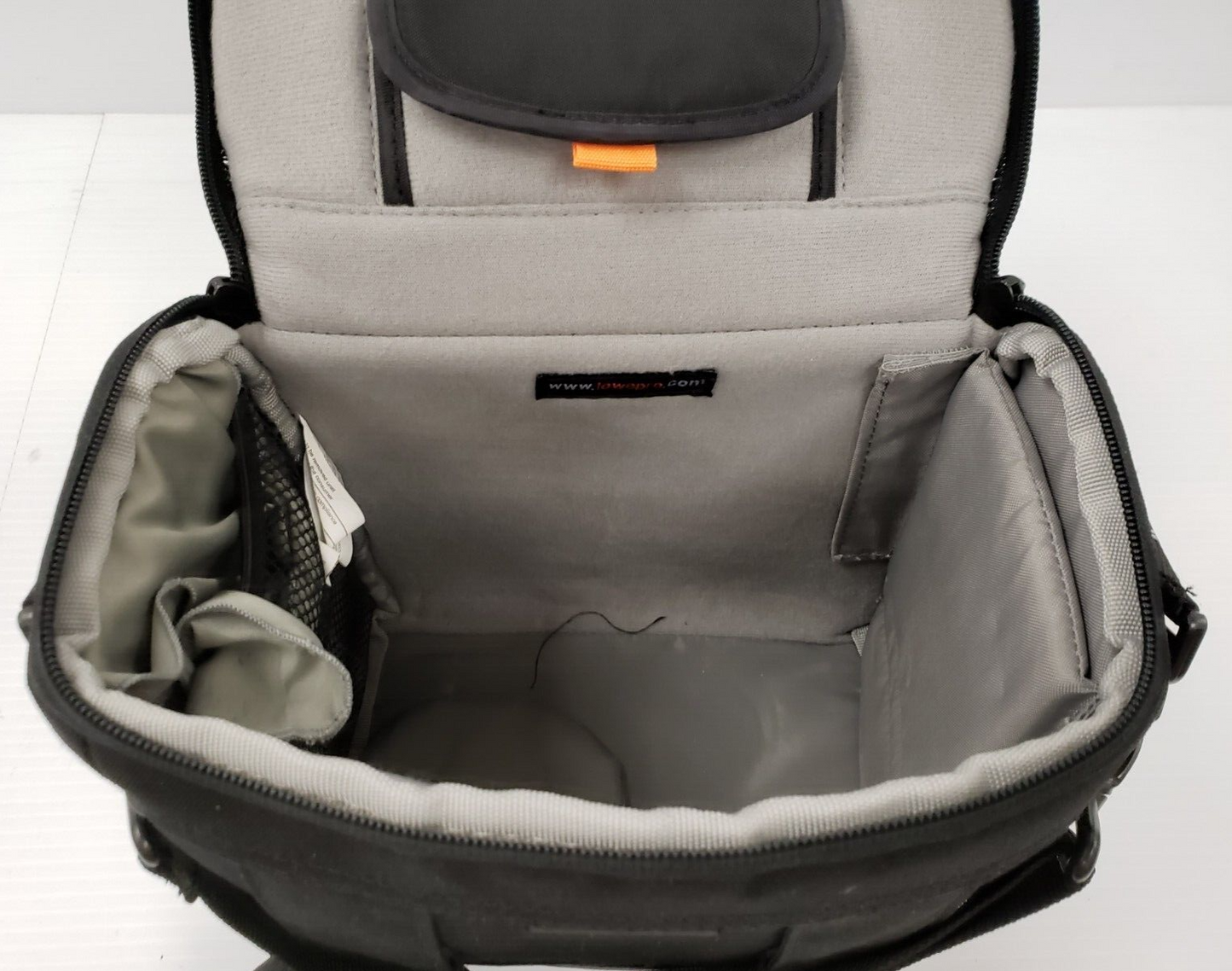 (I-33504) Lowepro Camera Bag