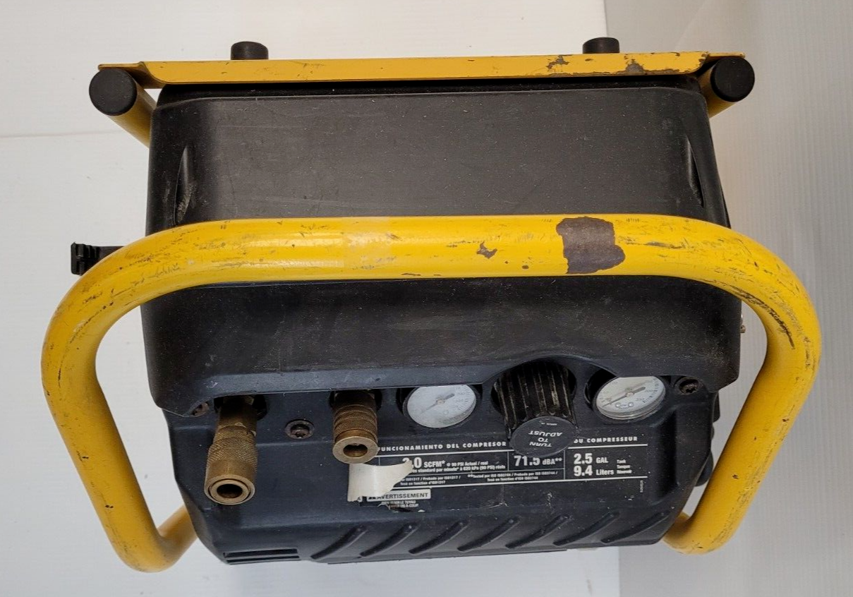 (N75805-1) Compresseur d'air DeWalt DWFP55130