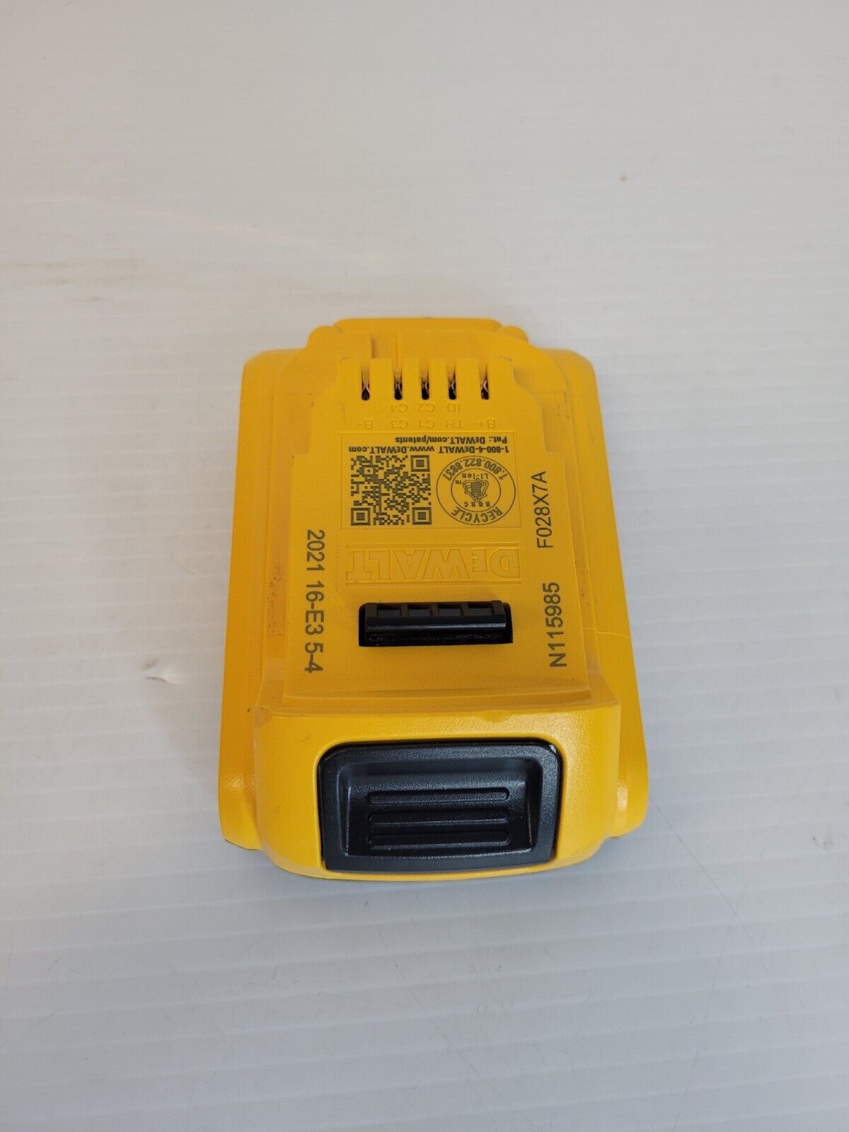 (NI-16584) Dewalt DCB203 2.0Ah Battery