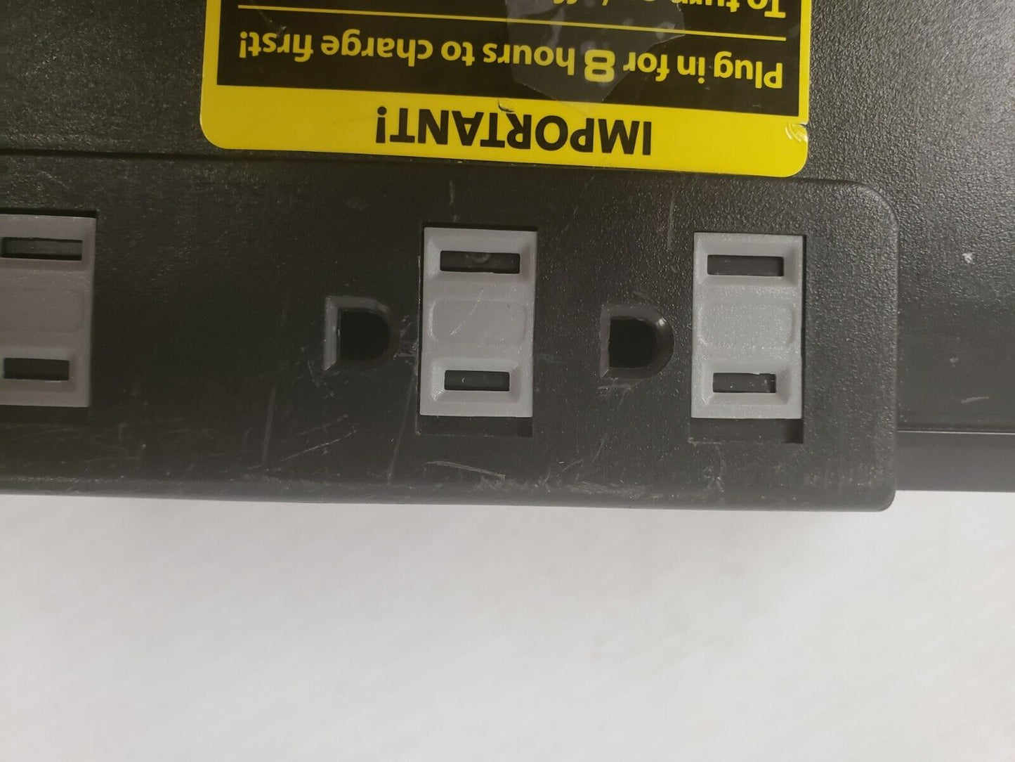 (I-27779) Protecteur de surtension W-Box Technologies 350 VA