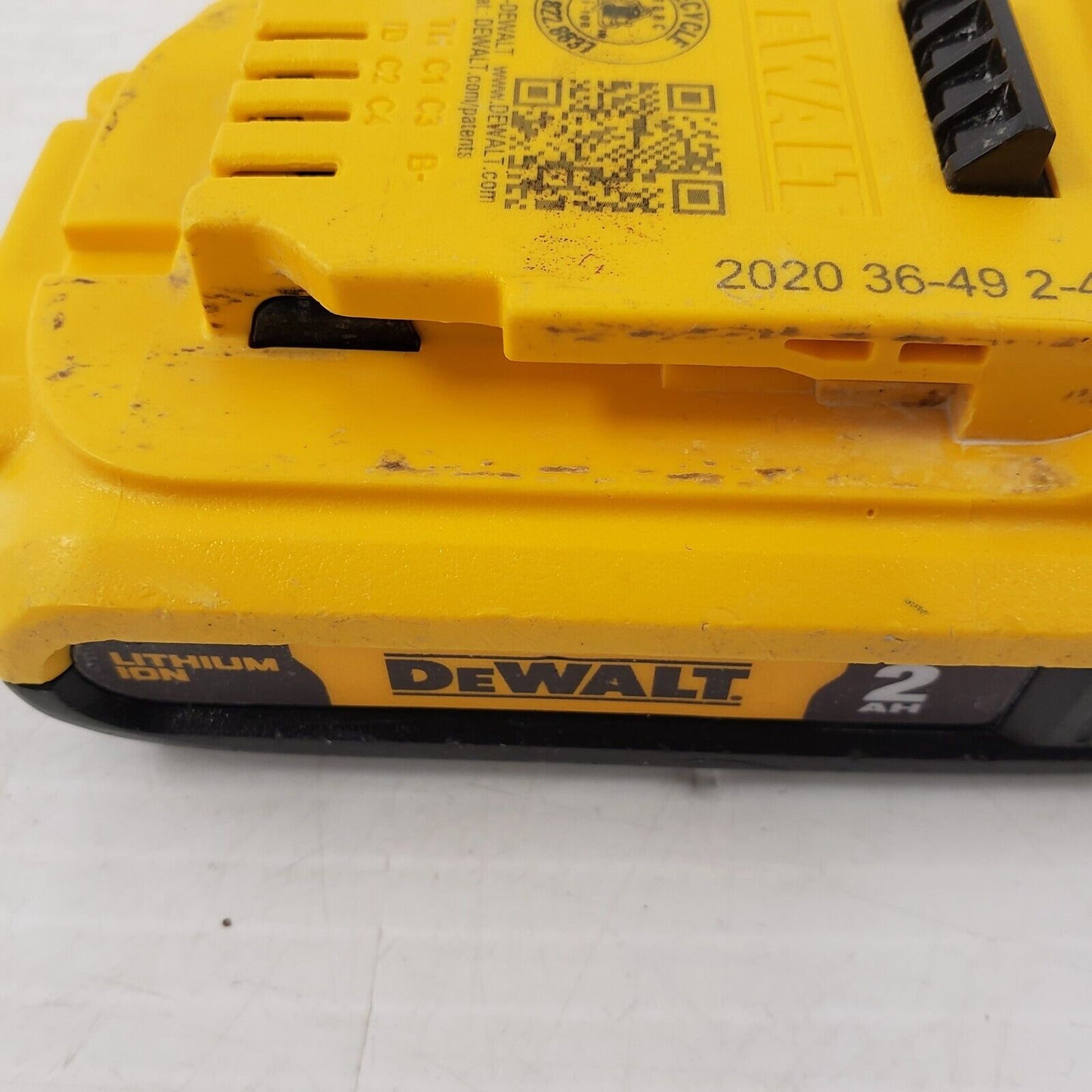 (I-34475) Dewalt DCB203 20V 2.0AH Battery