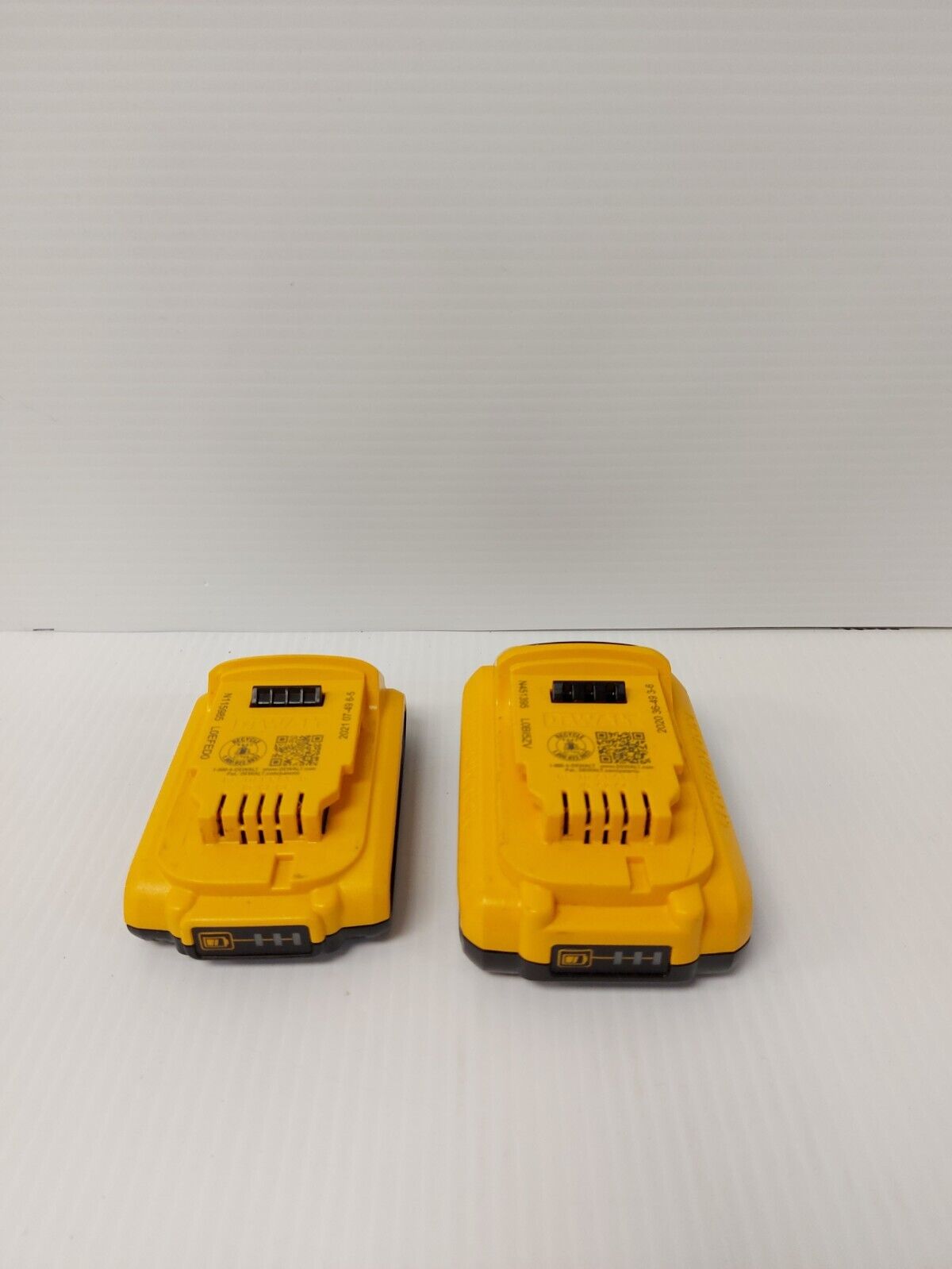 (N85677-5) DeWalt DCD777 1/2" Drill