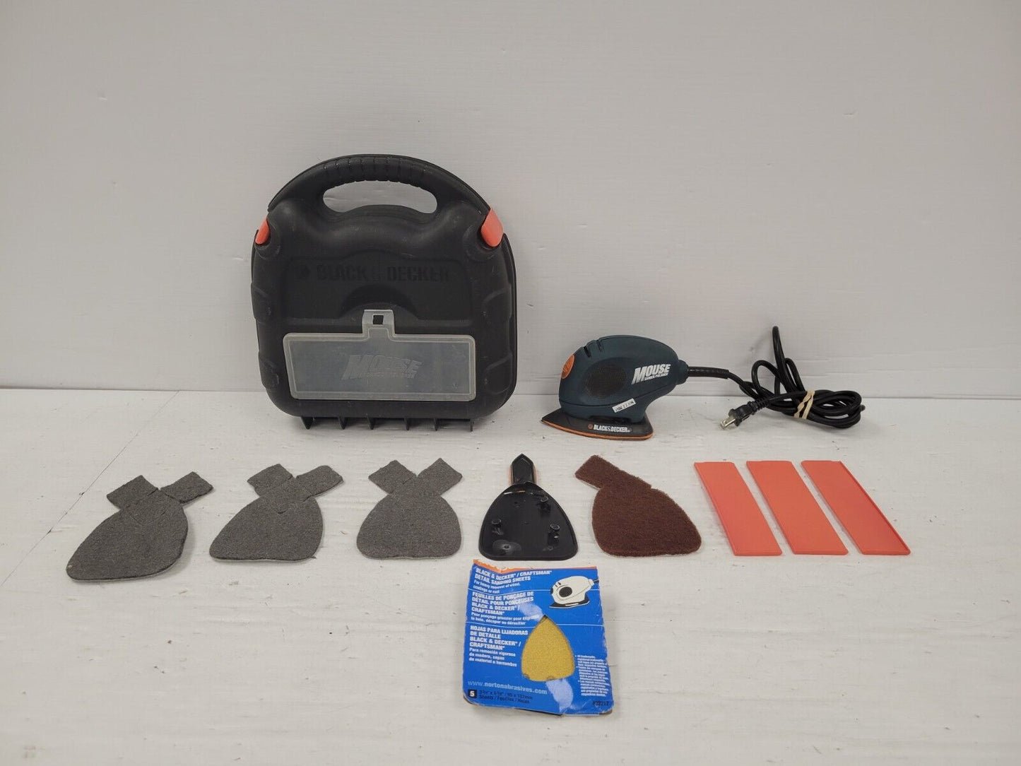 (68496-5) Black & Decker M3500 Sander