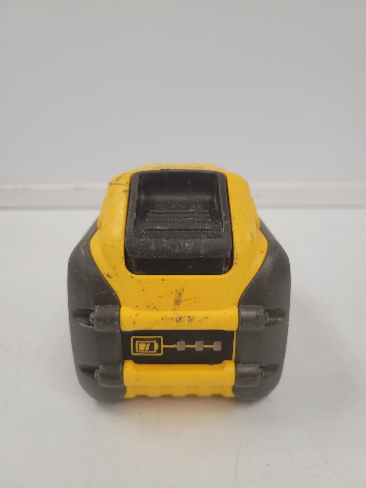 47093532