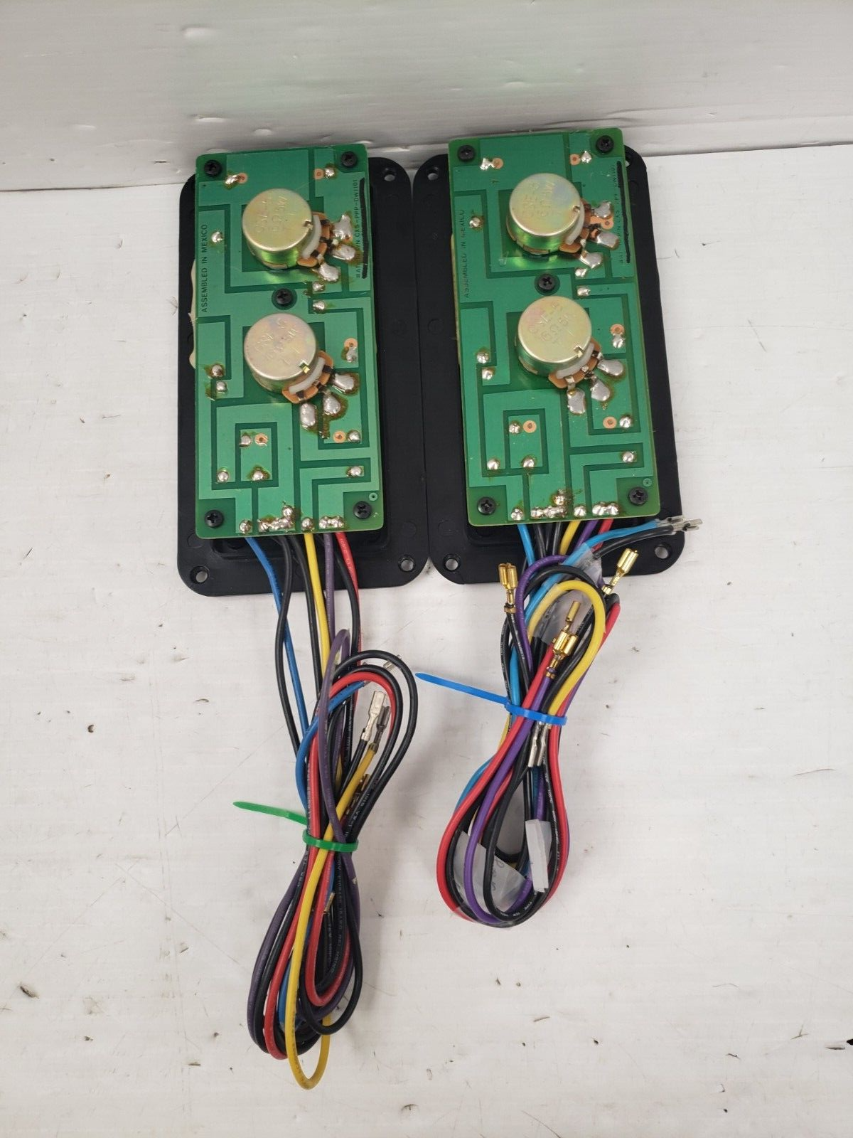 (I-36063) Cerwin-Vega AT-10 Crossover Controllers
