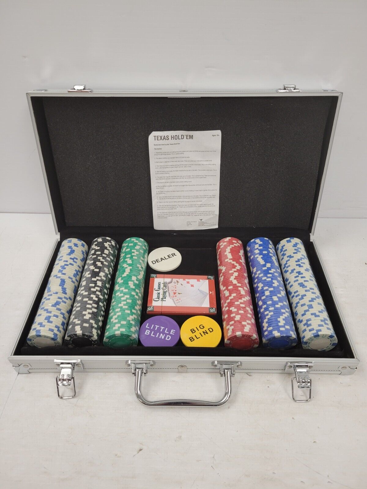 (62721-1) No Name Texas Hold' Em Poker Set