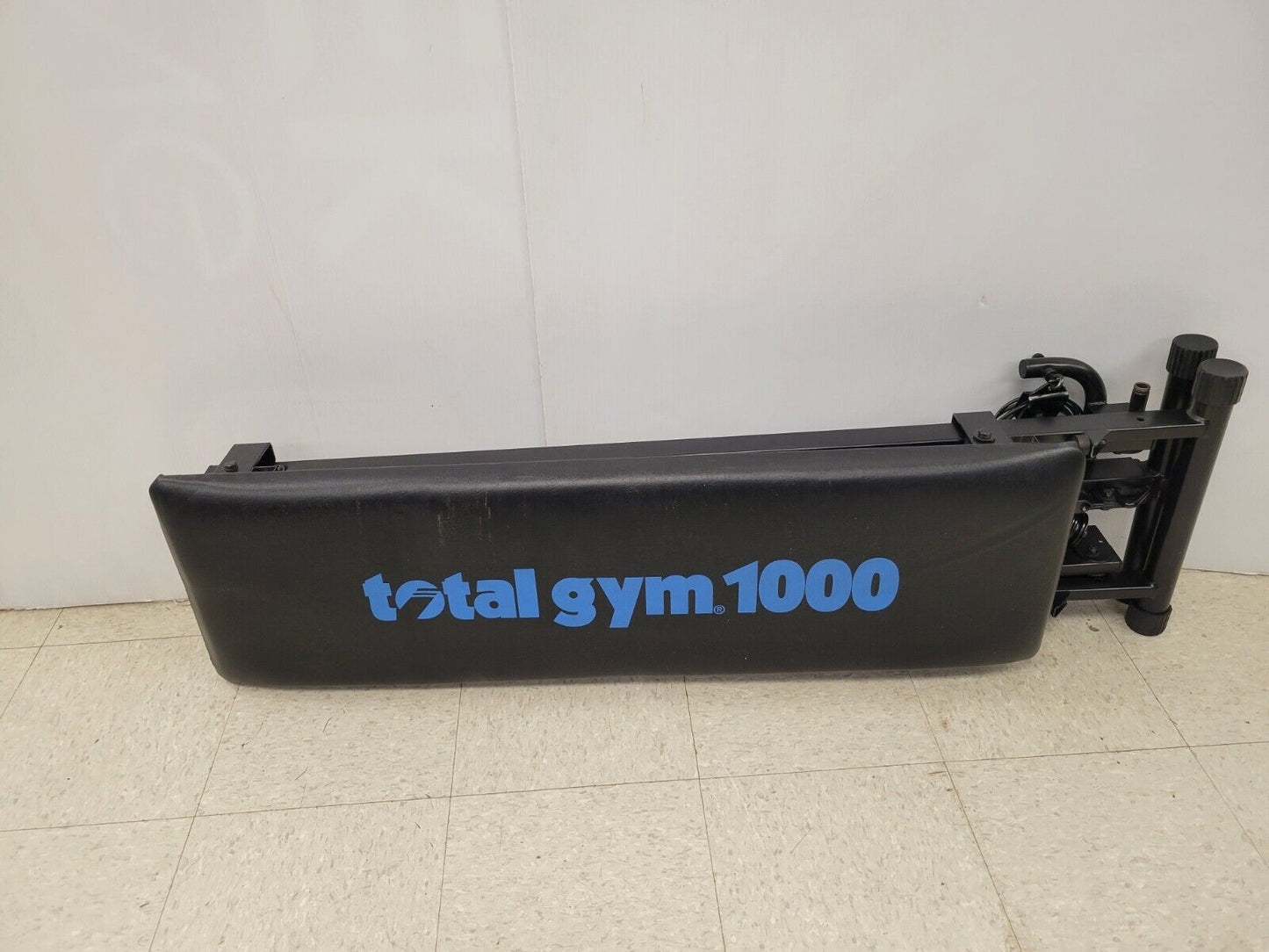 (I-34819) Total Gym Exercise Equipment