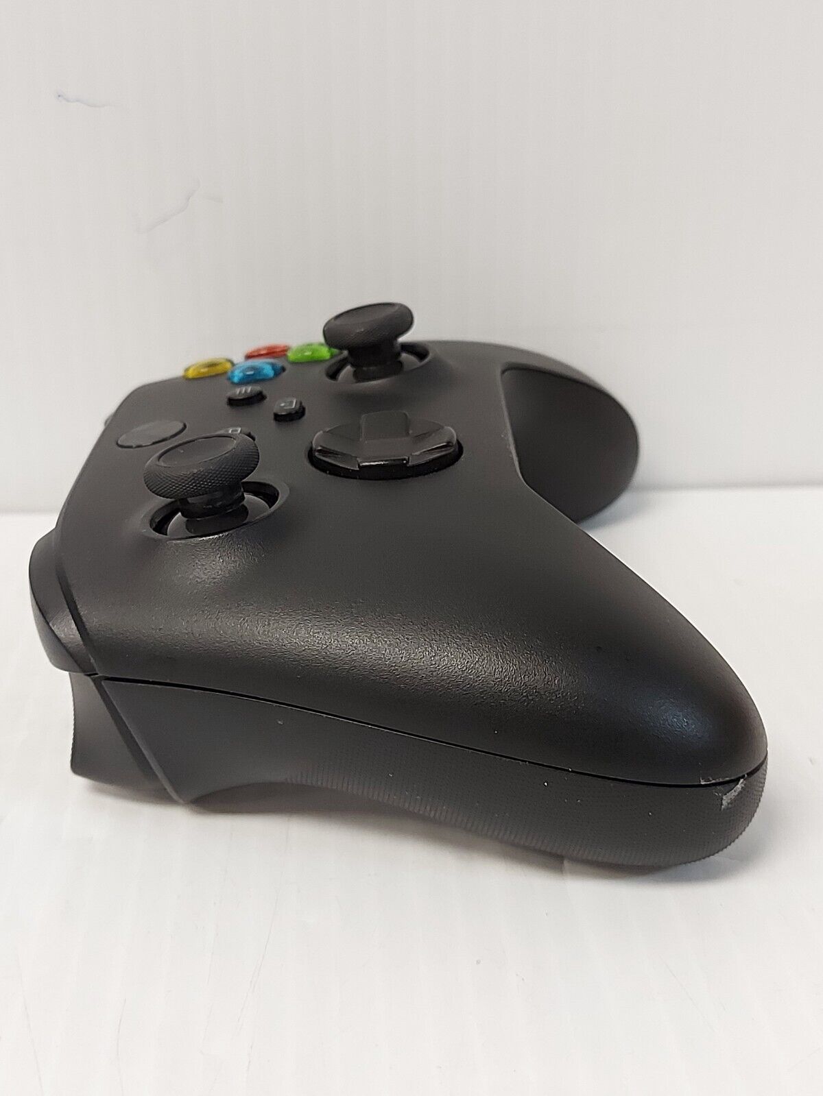 (N81528-3) Microsoft Xbox One Controller