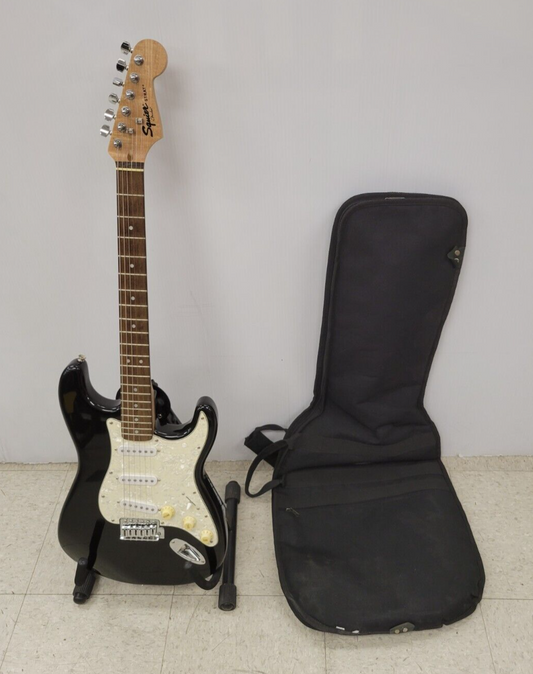 (65760-1) Squier Strat Guitar