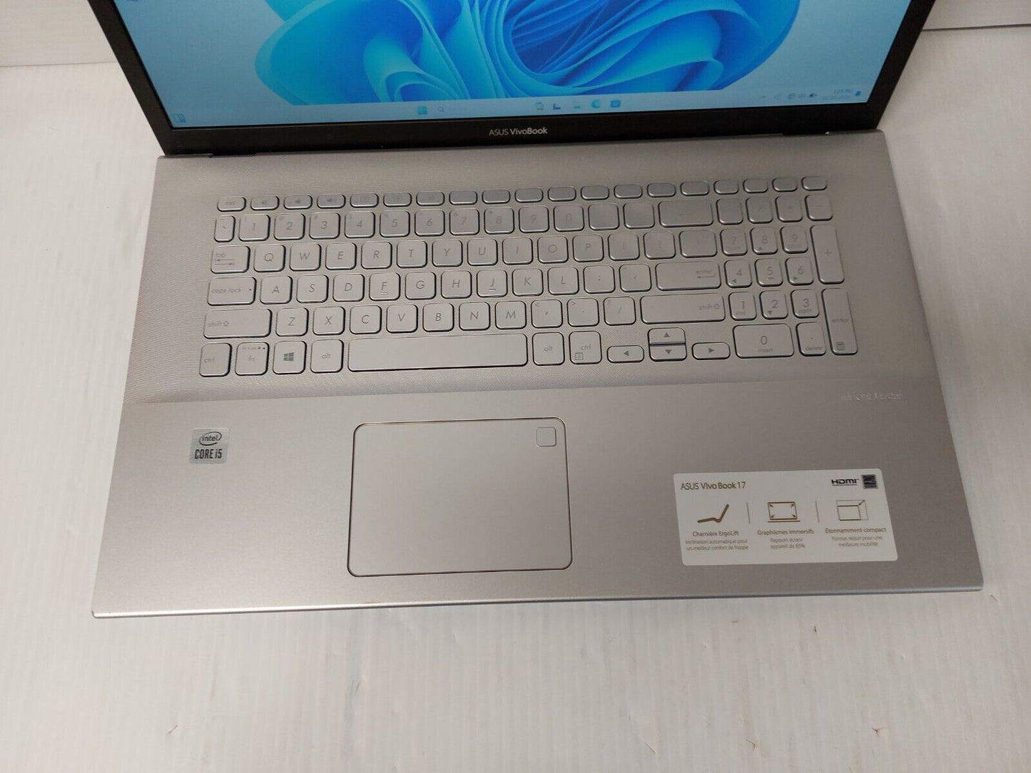 (N83667-1) Asus X712J Laptop