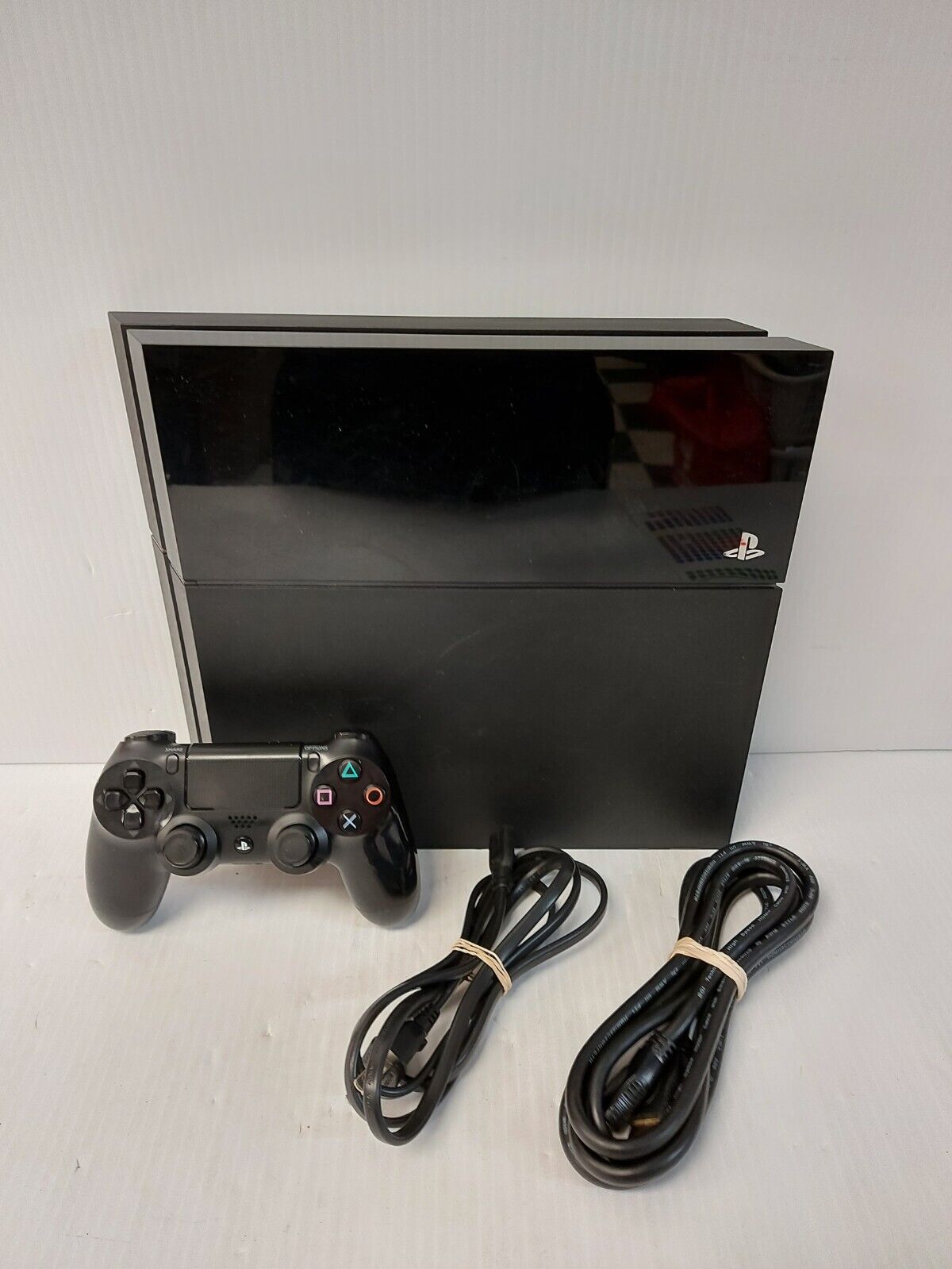 (N84758-3) Sony CUH-1001A PlayStation 4 500GB