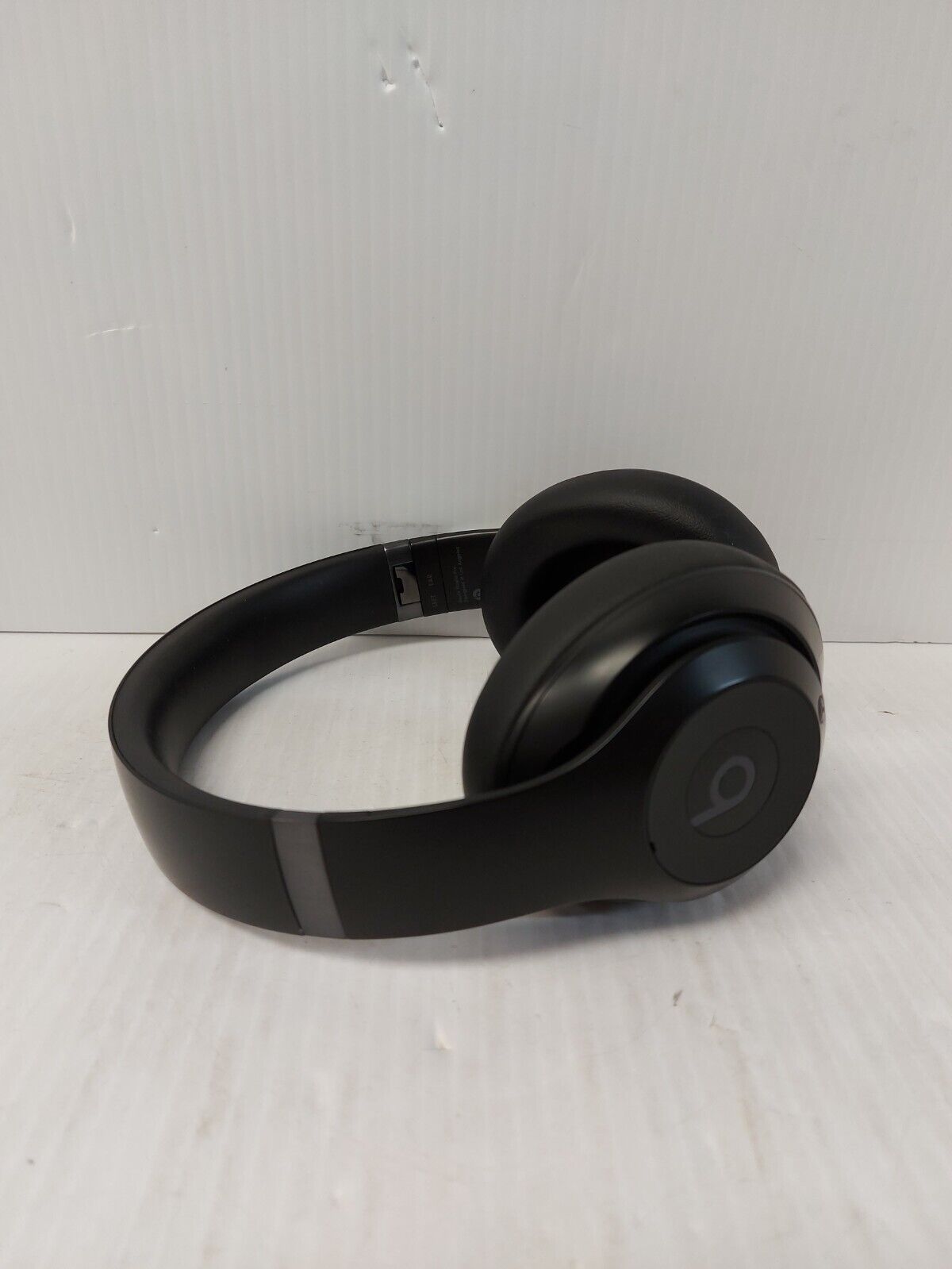 (N84607-2) Beats Studio Pro Headphones