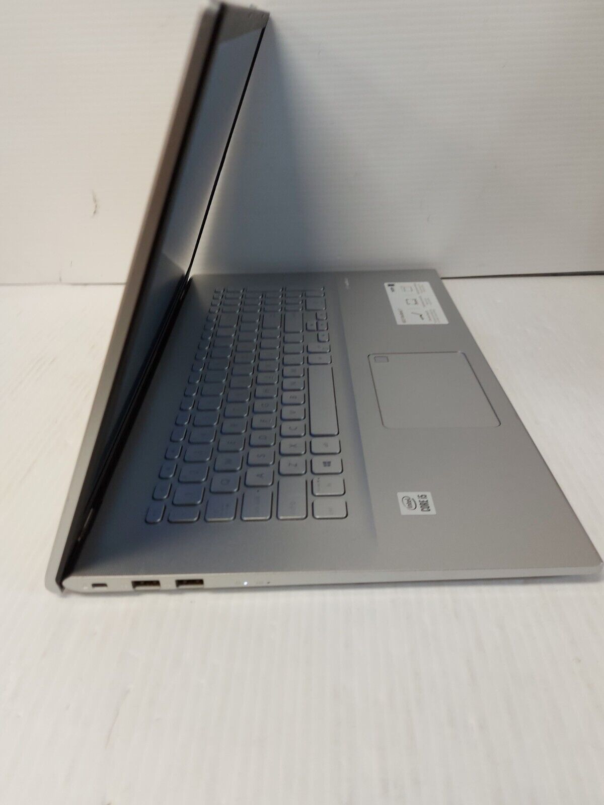 (N83667-1) Asus X712J Laptop