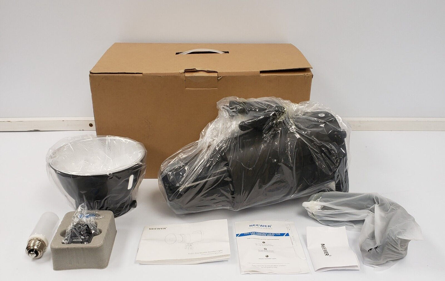 (67972-3) Neewer S101-300WPRO Lighting