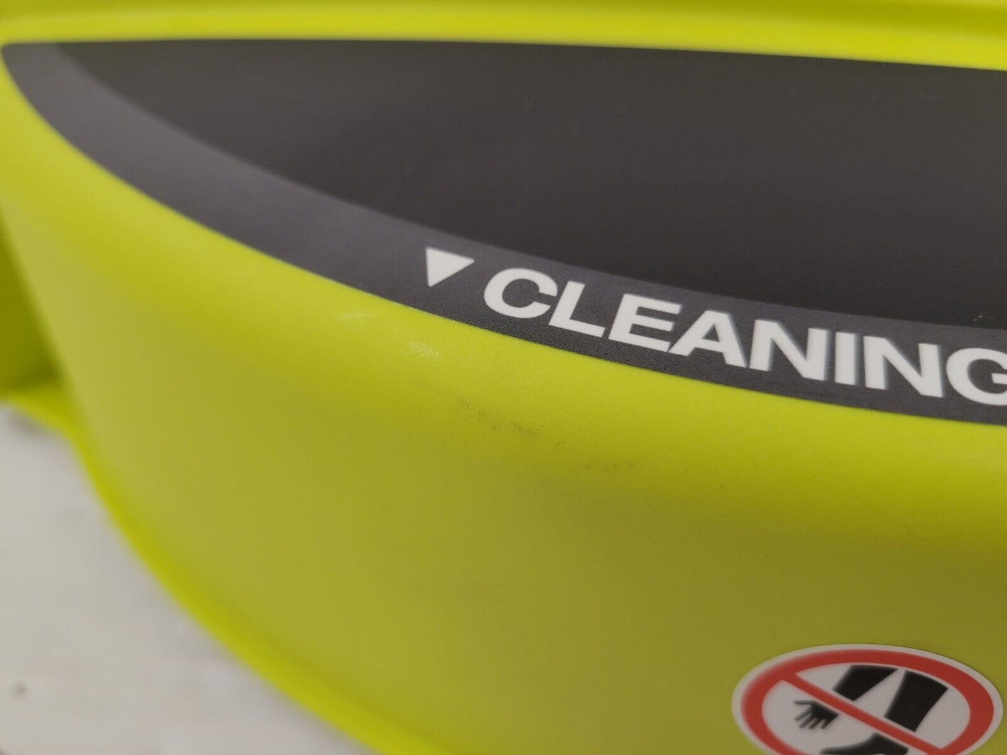 (64744-1) Ryobi RY31C15VNM Surface Cleaner