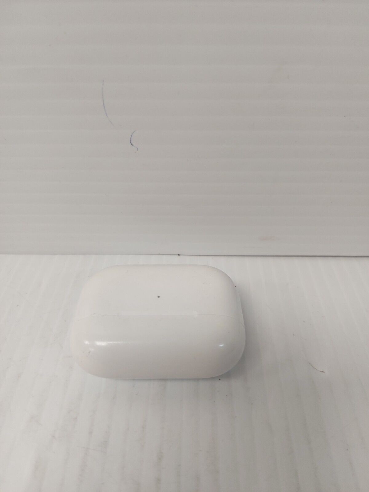 (N86603-3) Apple A2190 Gen 2 Pro Airpods