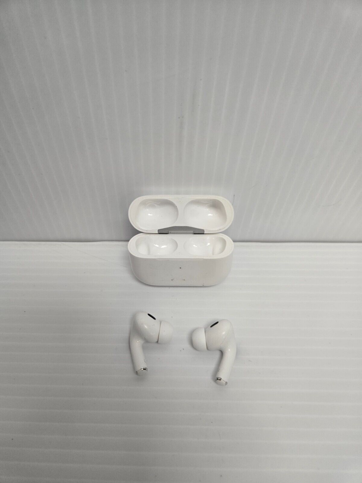 (N84127-1) Apple Airpod Pro 2nd Gen