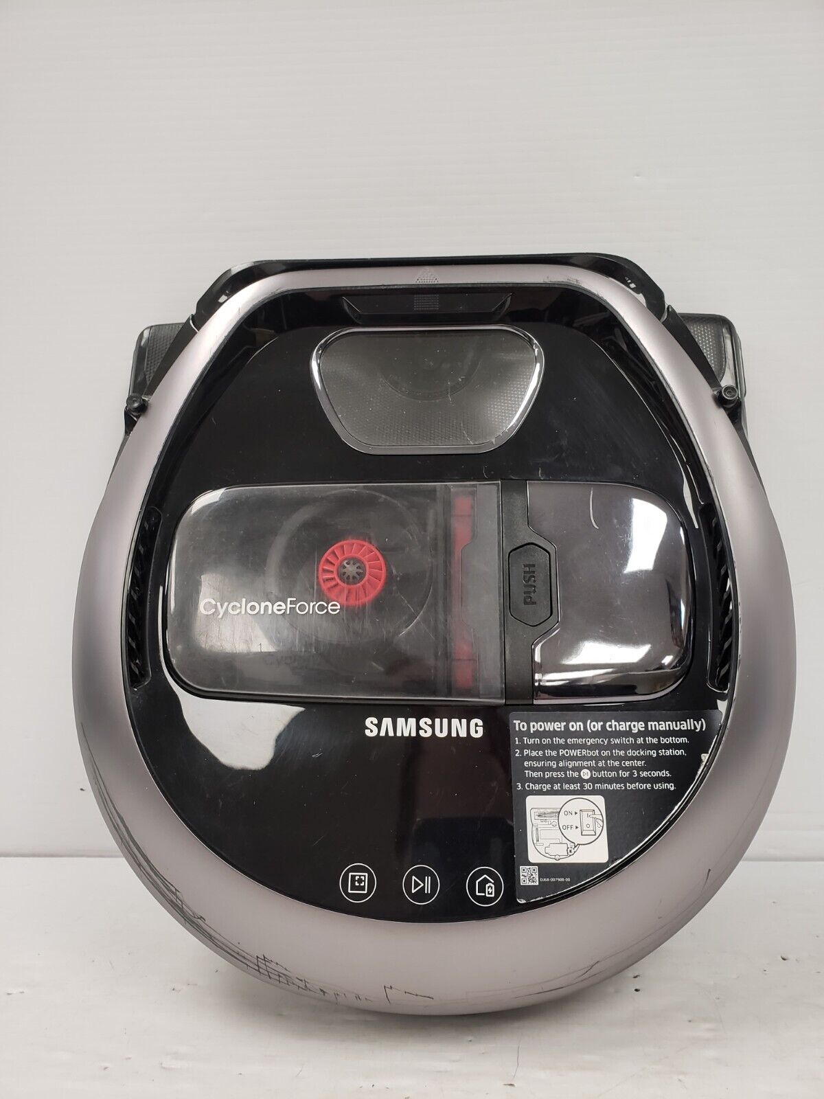 (61795-1) Samsung R7065 Powerbot Smart Vacuum