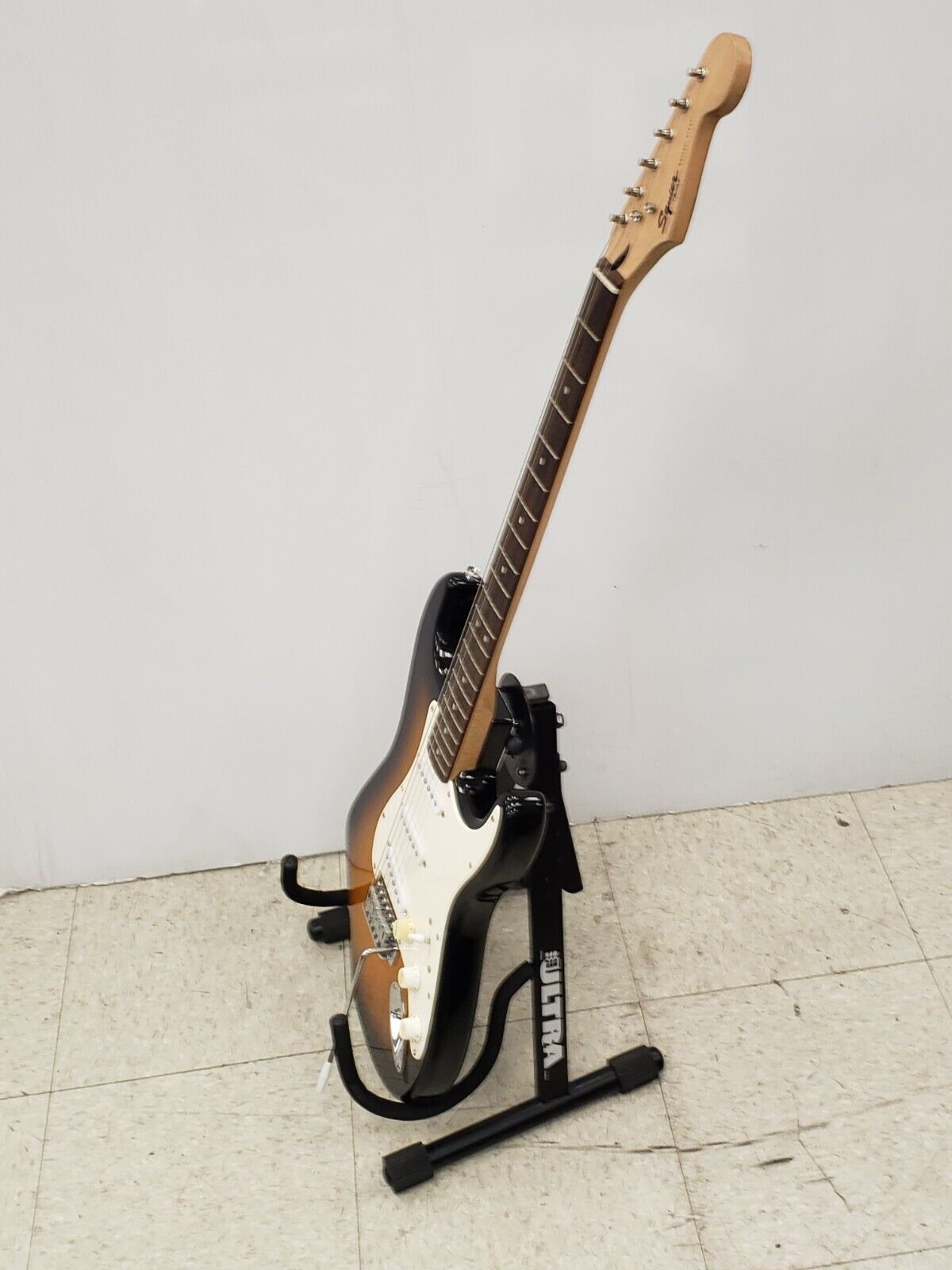 (65372-2) Squier Bullet Strat Guitar