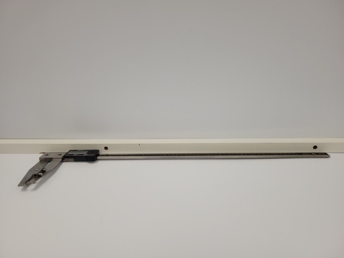 (69843-1) CIA 9675 Caliper