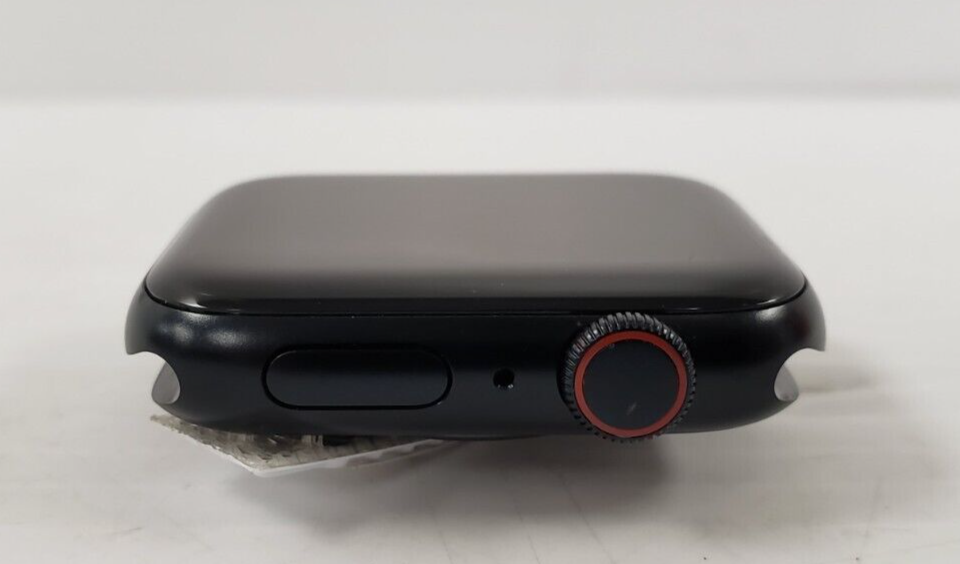 (58132-1) Apple A272 Smart Watch SE 2nd Gen