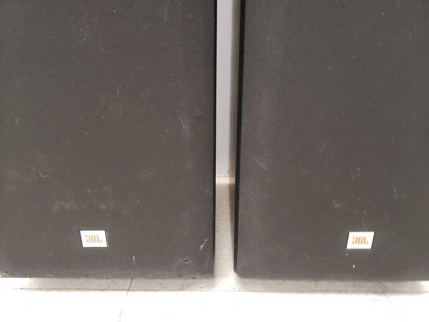 (I-34025) JBL E60 Northridge E Series Tower Speakers