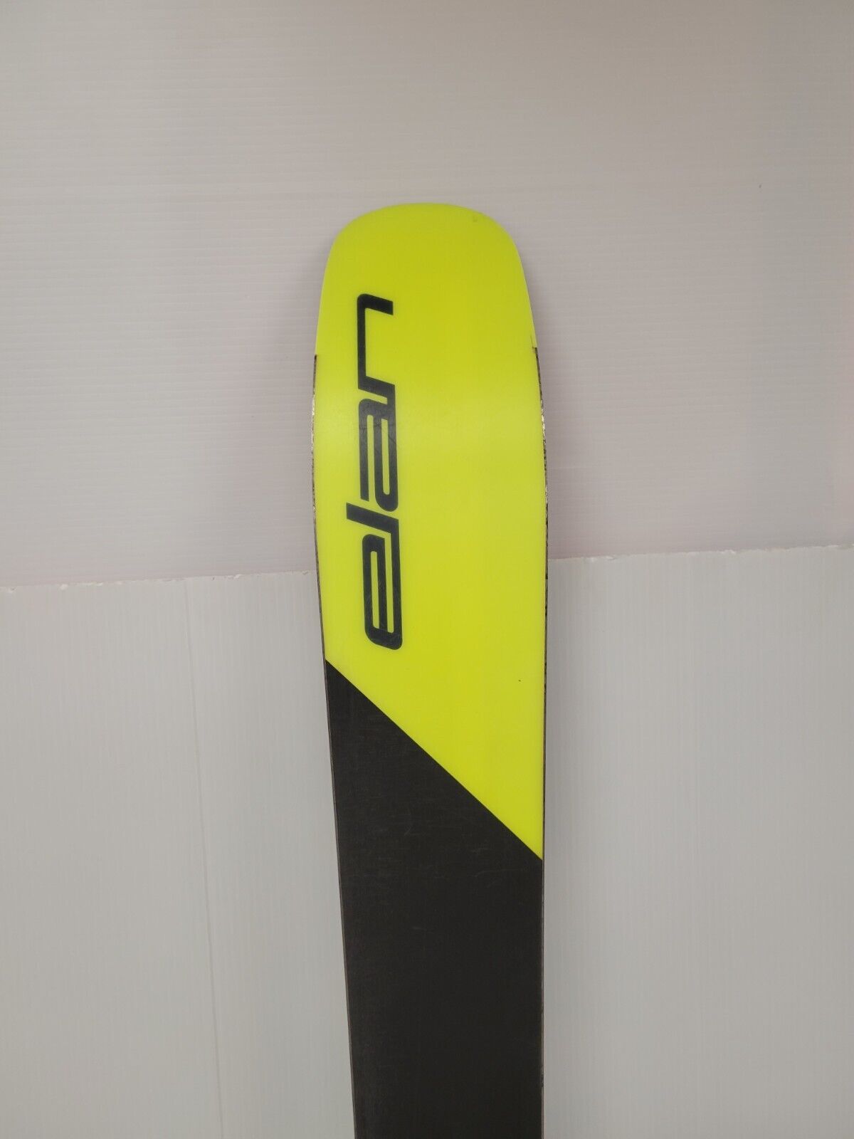 (I-35572) Elan Skis Glas G1 Skis -181Cm