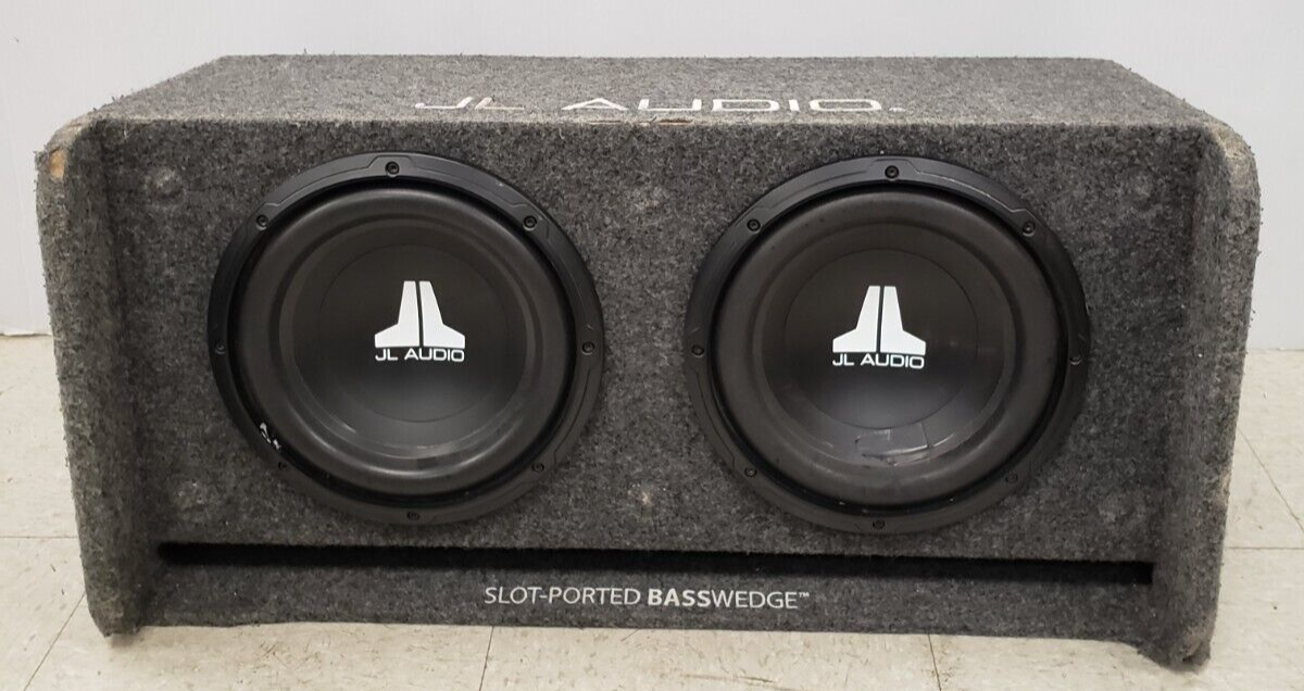 (58819-1) JL Audio Subwoofers -2X 10" in Box