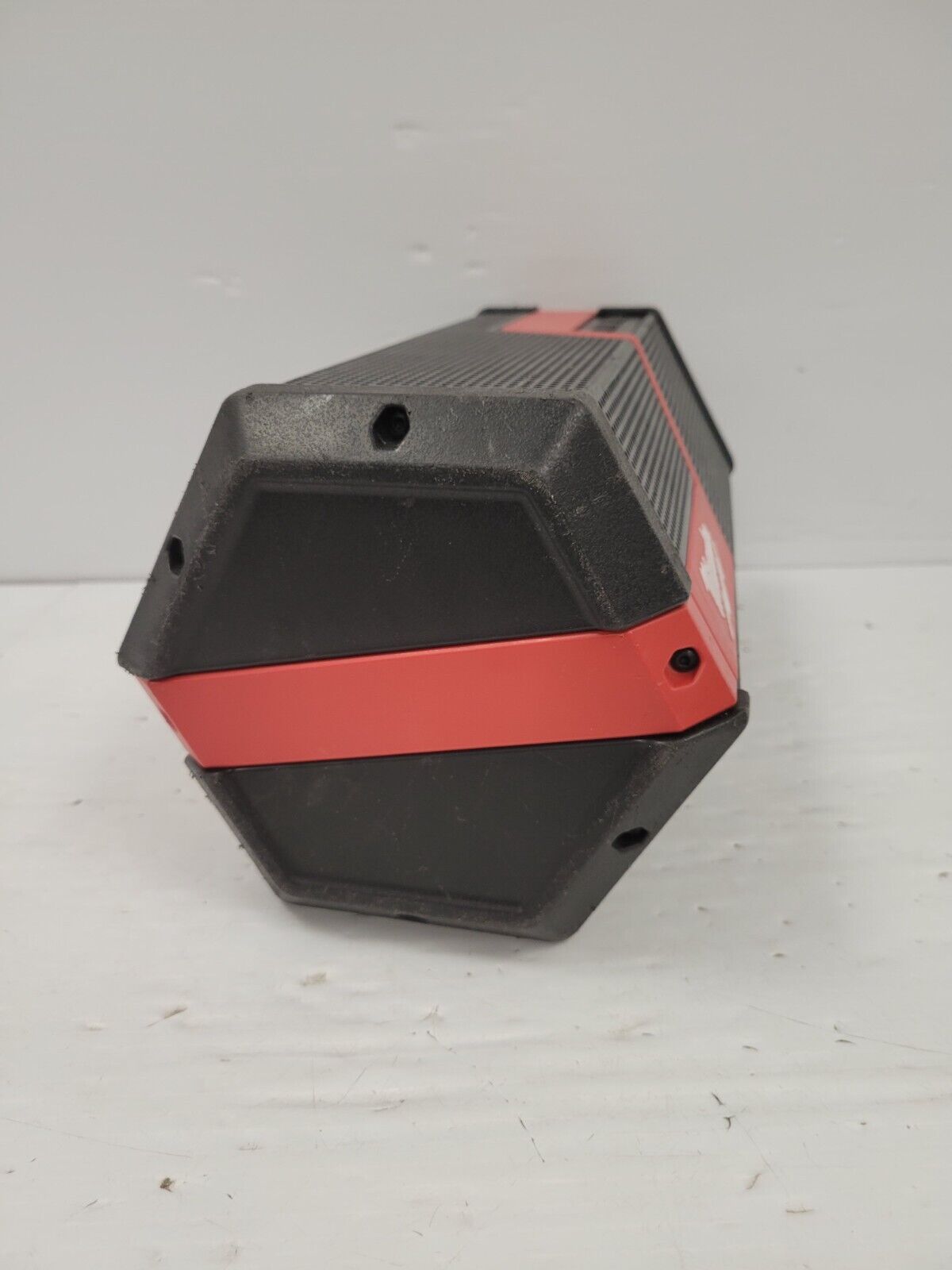 (68103-18) Milwaukee 2891-20 Work Radio