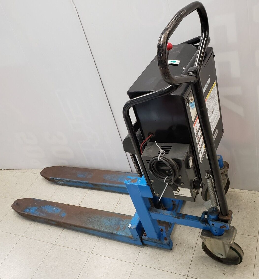 (I-33787) Bishamon LV100E Fork Lift