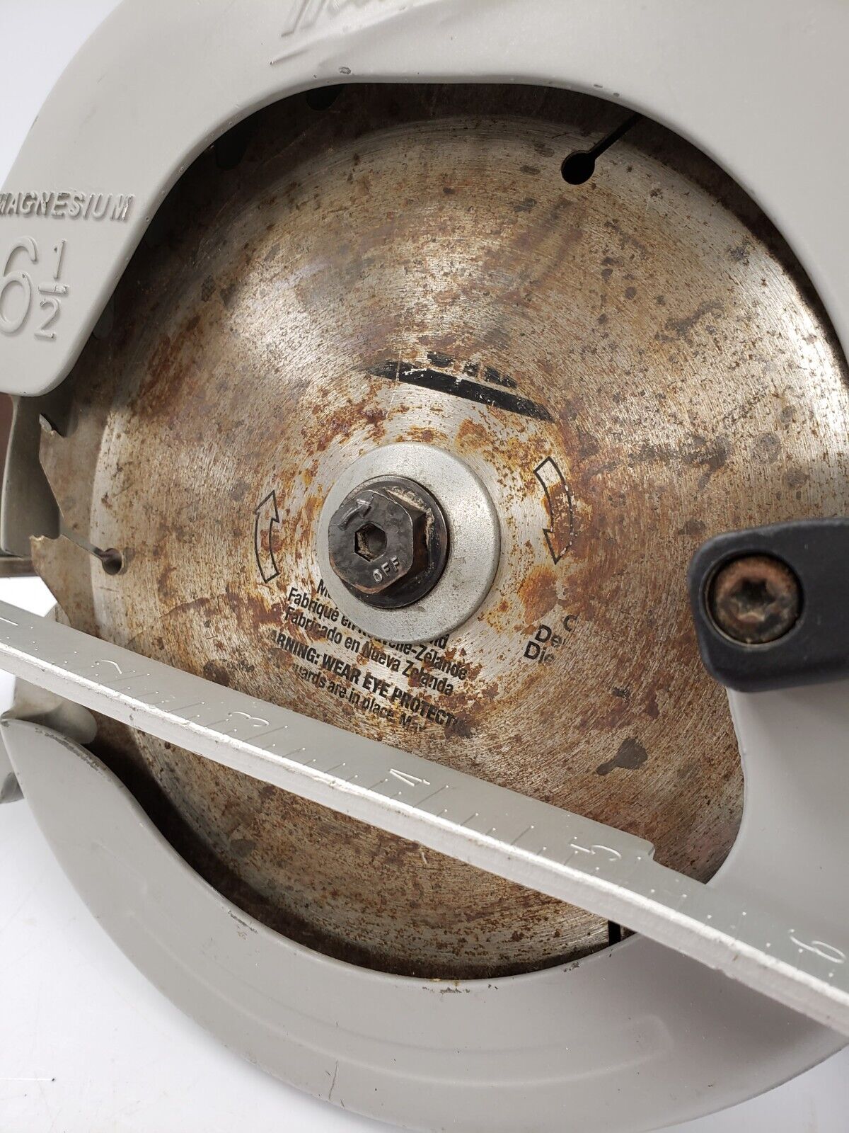 (70724-3) Milwaukee 0730-20 Circular Saw