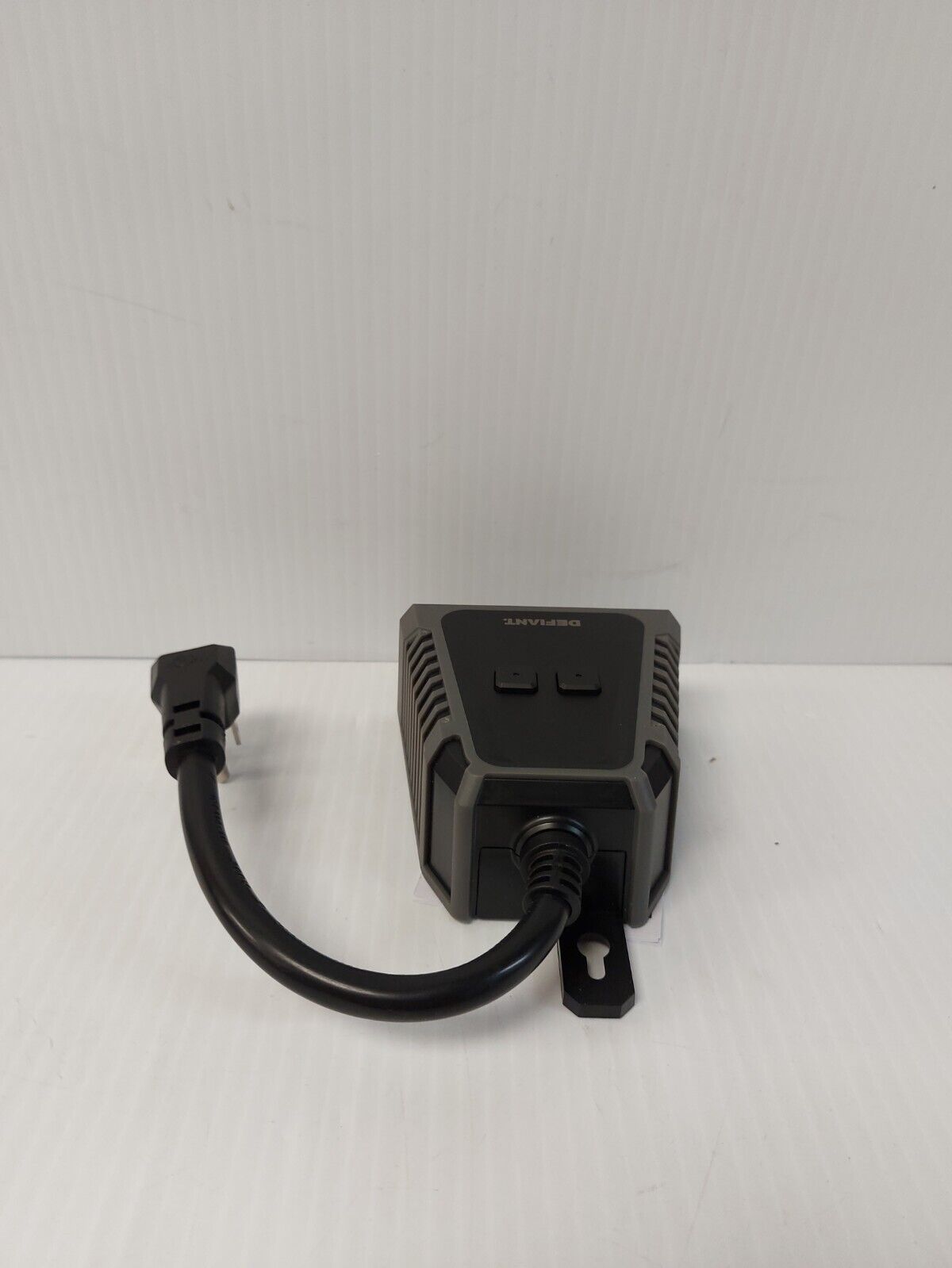 (N83405-1) Defiant 1001 640 004 Smart Outdoor Plug