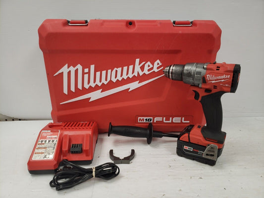 (68133-1) Milwaukee 2904-20 Hammer Drill